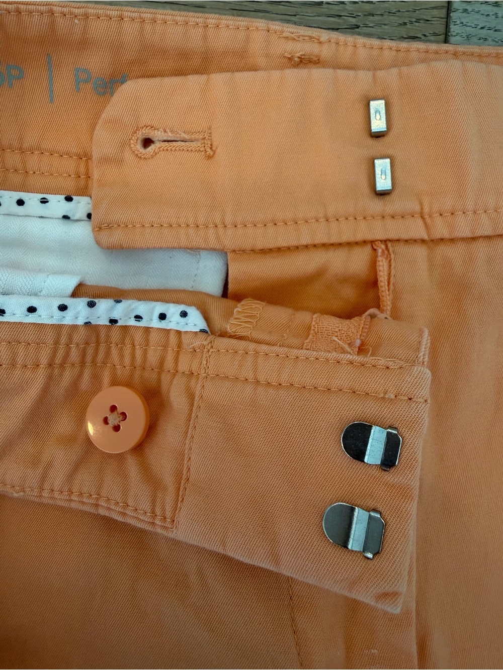 Talbots Perfect Shorts Peach Chino Flat Front Women’s Petite 8P - Picture 2 of 4